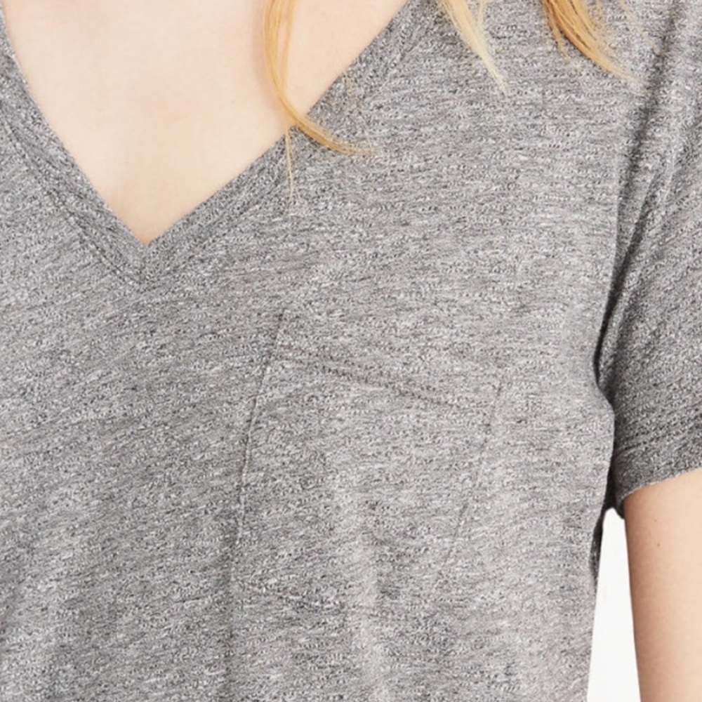 NEW Madewell Grey Whisper Cotton V-Neck Pocket Tee Size XS - Picture 2 of 12